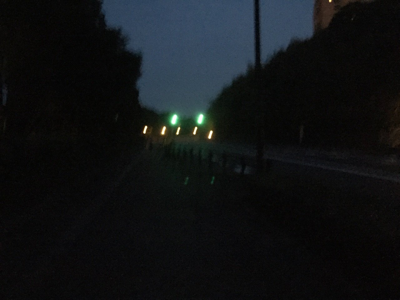 街灯がぜんぜん無いな。。 https://t.co/ZZuc9h2kY4