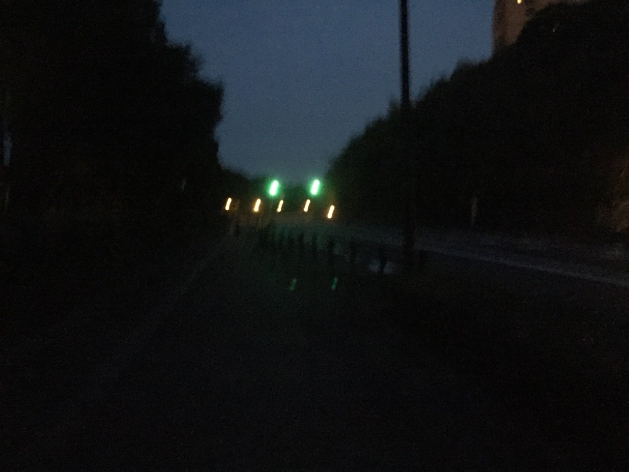 街灯がぜんぜん無いな。。 街灯がぜんぜん無いな。。