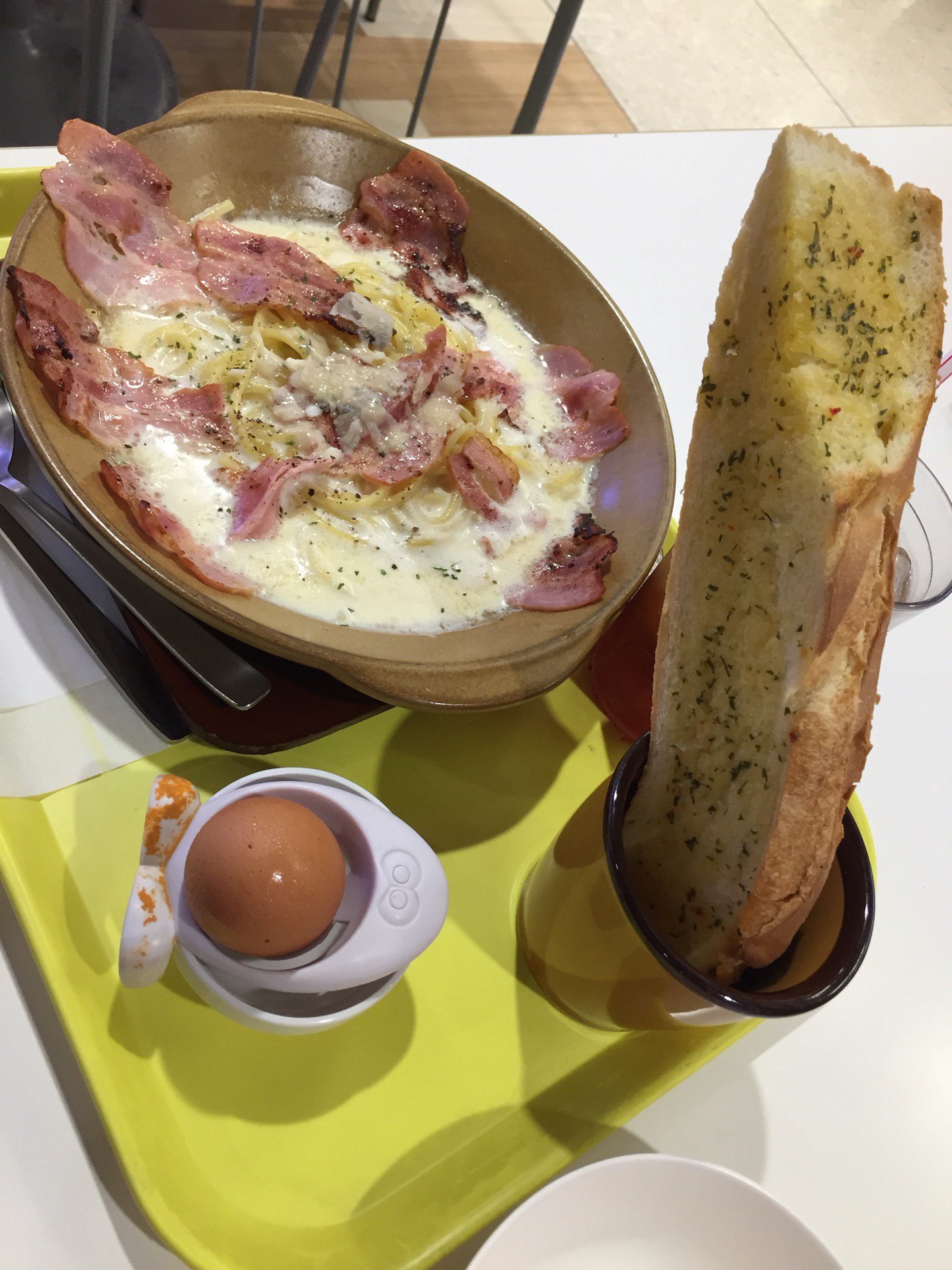 名物こぼれベーコンのカルボナーラ & ガーリックトースト (@ パルメナーラ イオン春日井店 in 春日井市, 愛知県) 名物こぼれベーコンのカルボナーラ & ガーリックトースト (@ パルメナーラ イオン春日井店 in 春日井市, 愛知県)