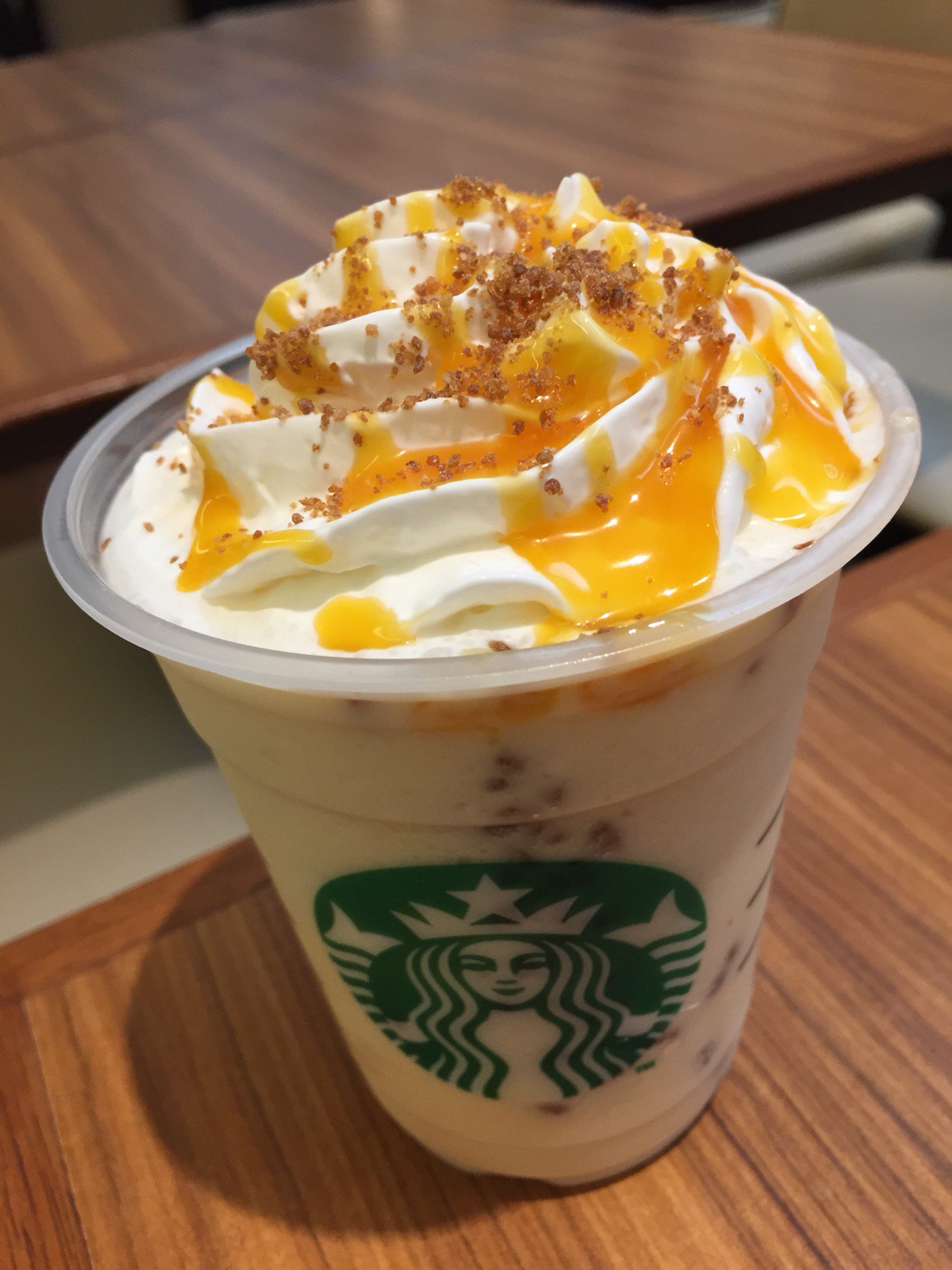 ゴールデン メイプル フラペチーノ with キャンディ ウォルナッツ (@ Starbucks Coffee EXPASA 御在所SA(上り線)店 - @starbucks_j) ゴールデン メイプル フラペチーノ with キャンディ ウォルナッツ (@ Starbucks Coffee EXPASA 御在所SA(上り線)店 - @starbucks_j)