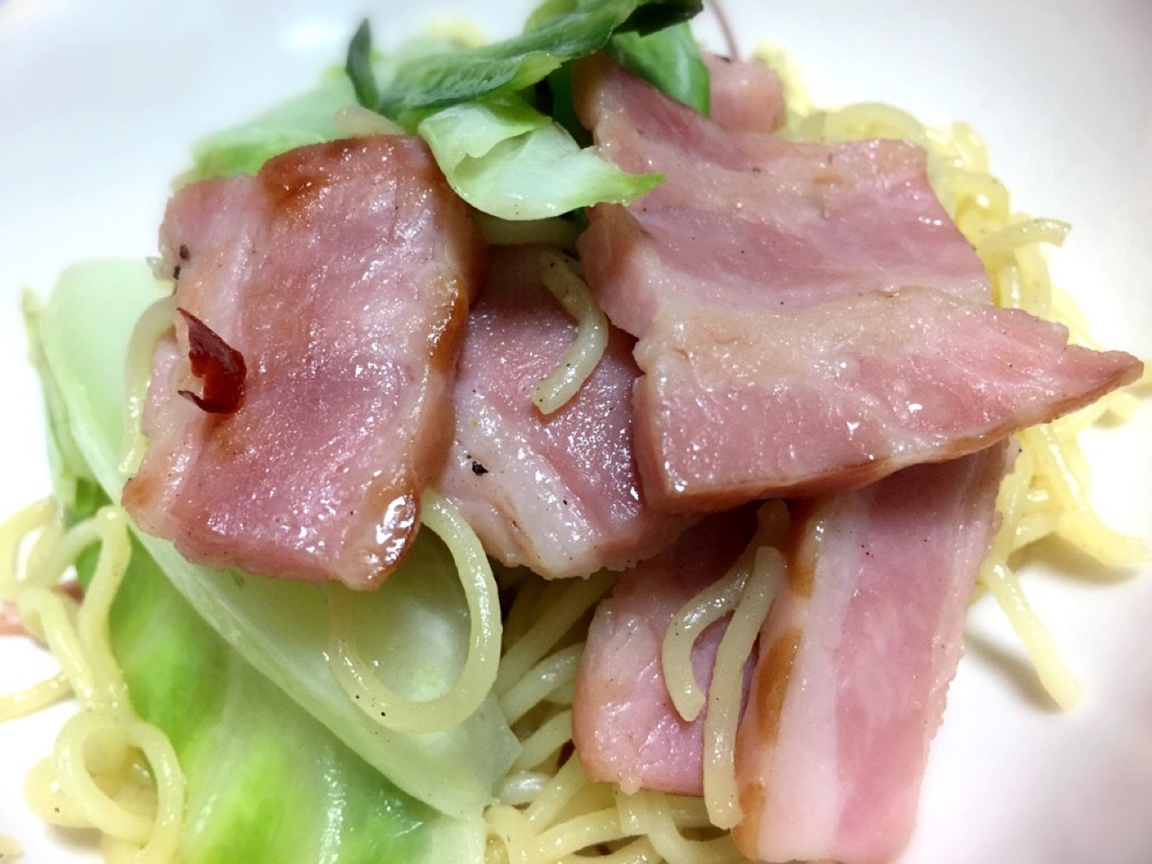 ベーコンとキャベツの塩焼きそば(゚д゚)ウマー ベーコンとキャベツの塩焼きそば(゚д゚)ウマー