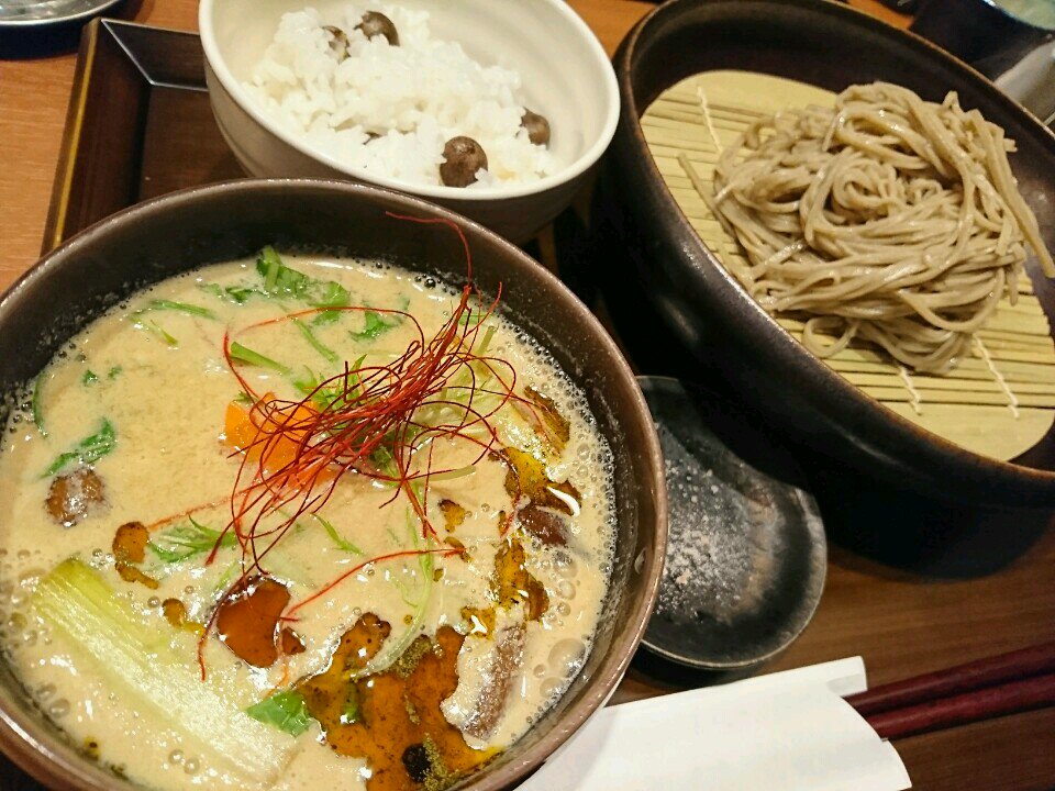 ラー油が香るごま豆乳の湯つけそば & むかごごはん (@ 石臼挽き・手打ち そばの樹 in 名古屋市西区, 愛知県 w/ @nishiokya) ラー油が香るごま豆乳の湯つけそば & むかごごはん (@ 石臼挽き・手打ち そばの樹 in 名古屋市西区, 愛知県 w/ @nishiokya)