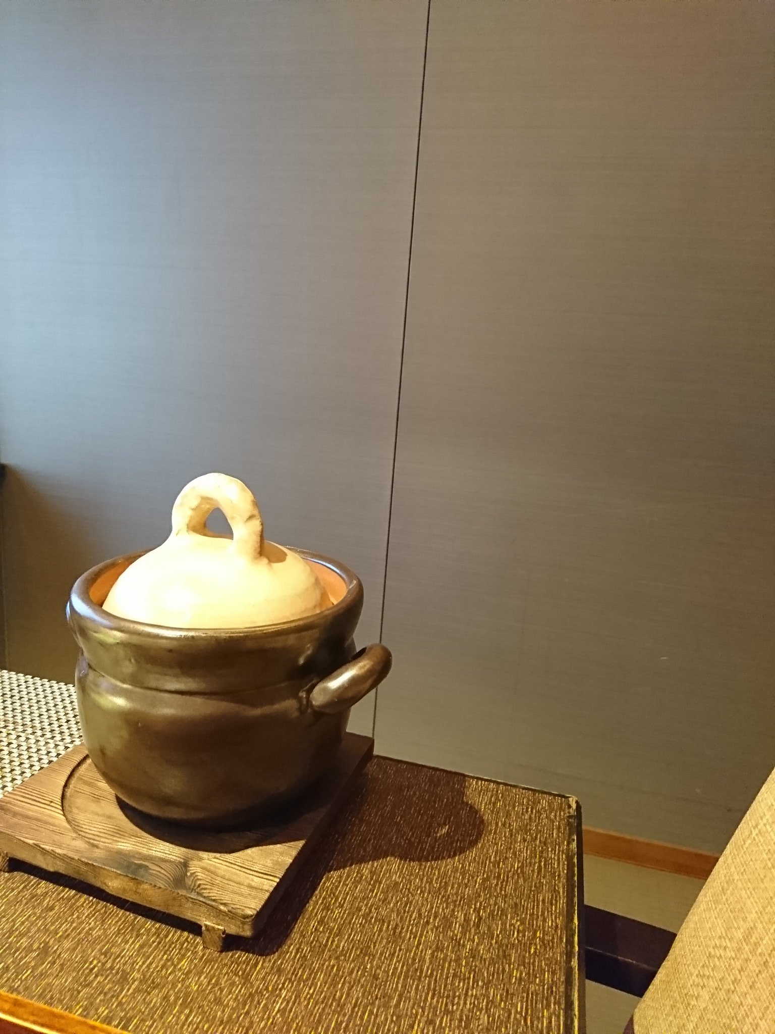 近江米こしひかり使用 土釜の炊き立て御飯 近江米こしひかり使用 土釜の炊き立て御飯