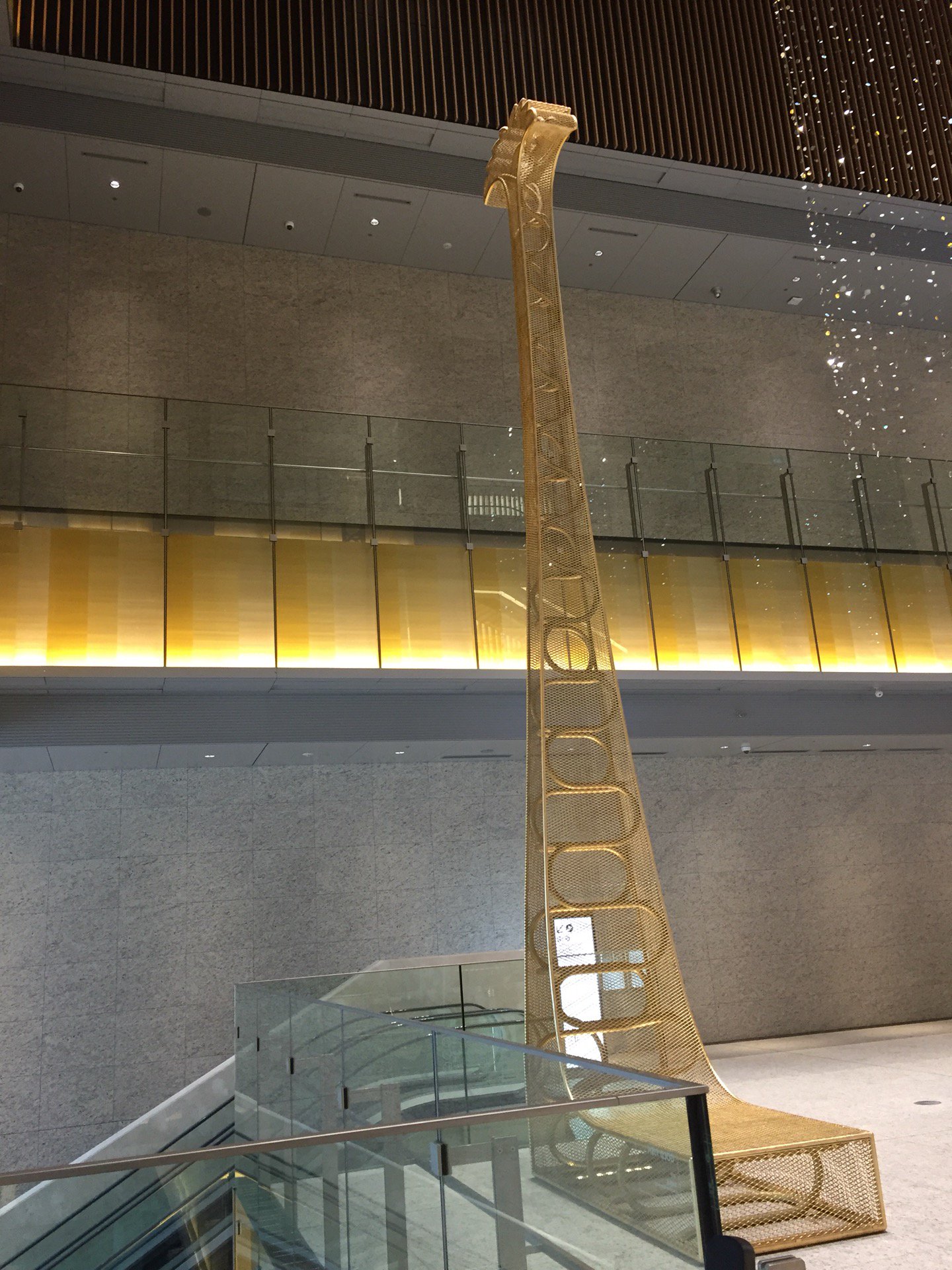 金鯱チェア GOLD FISH (@ KITTE名古屋 in 名古屋市, 愛知県) 金鯱チェア GOLD FISH (@ KITTE名古屋 in 名古屋市, 愛知県)