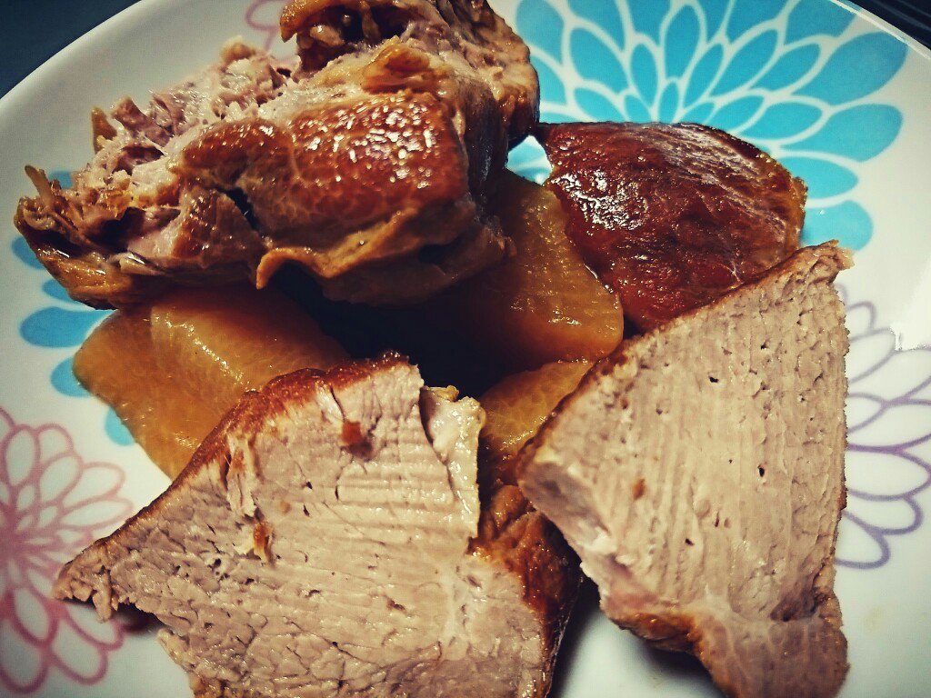煮豚(゚д゚)ウマー でもちょっと薄味ね。 煮豚(゚д゚)ウマー でもちょっと薄味ね。