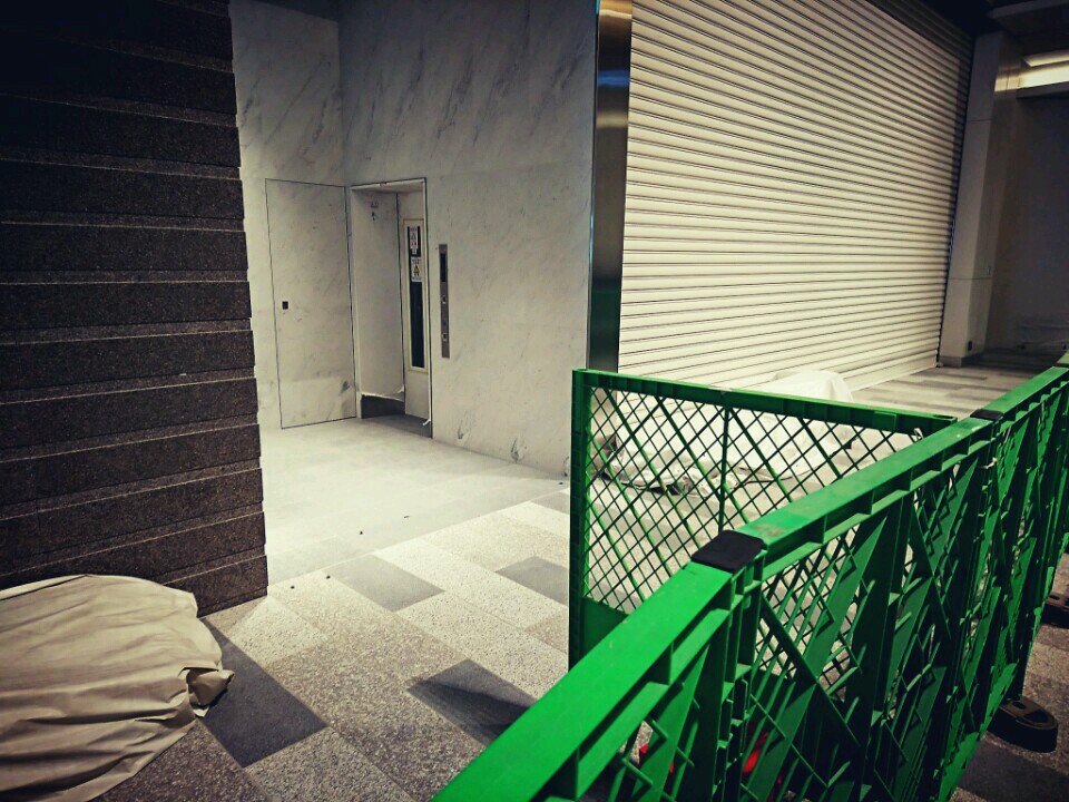 壁とかエレベーターとか。 (@ JRゲートタワー in 名古屋市, 愛知県) 壁とかエレベーターとか。 (@ JRゲートタワー in 名古屋市, 愛知県)