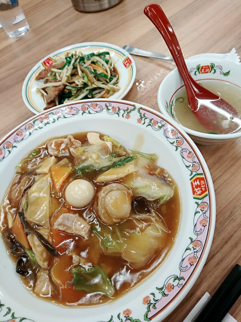 餃子の王将で、中華飯とニラレバ炒め(∩´∀`)∩ 餃子の王将で、中華飯とニラレバ炒め(∩´∀`)∩