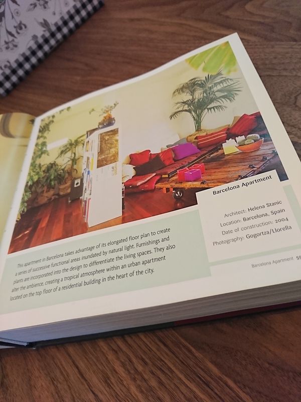 Barcelona Apartment 低い位置でくつろぐ空間。 150 Best Apartment Ideas: Ana G. Canizares: 洋書 Barcelona Apartment 低い位置でくつろぐ空間。 150 Best Apartment Ideas: Ana G. Canizares: 洋書