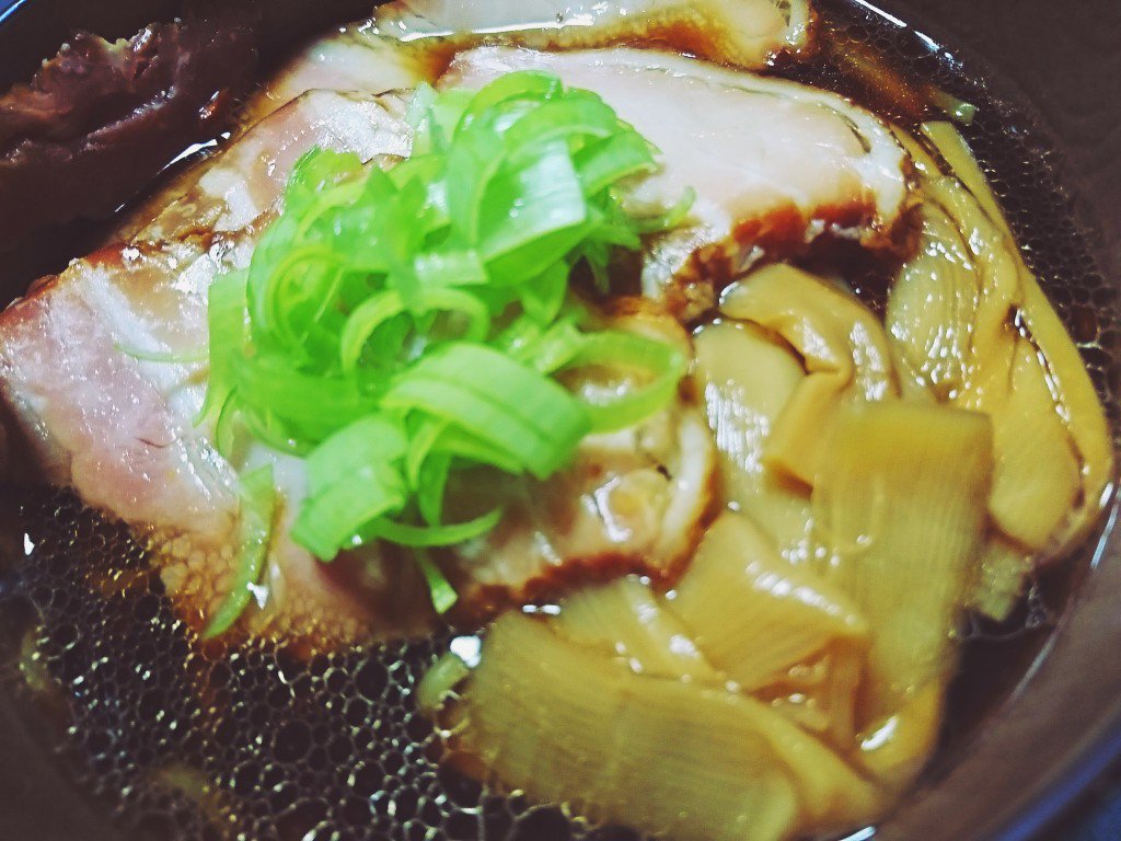 醤油ラーメン(゚д゚)ウマー 醤油ラーメン(゚д゚)ウマー
