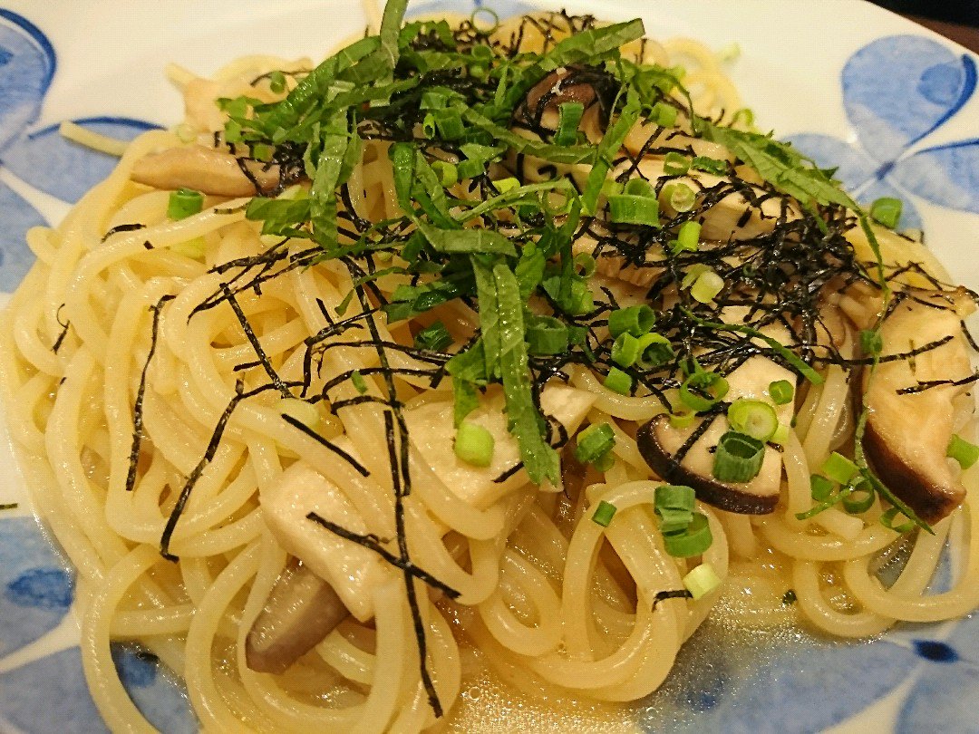 きのこのバター醤油パスタ 大葉風味 (@ 鎌倉パスタ エアポートウォーク名古屋店 in 豊山町, 愛知県) きのこのバター醤油パスタ 大葉風味 (@ 鎌倉パスタ エアポートウォーク名古屋店 in 豊山町, 愛知県)