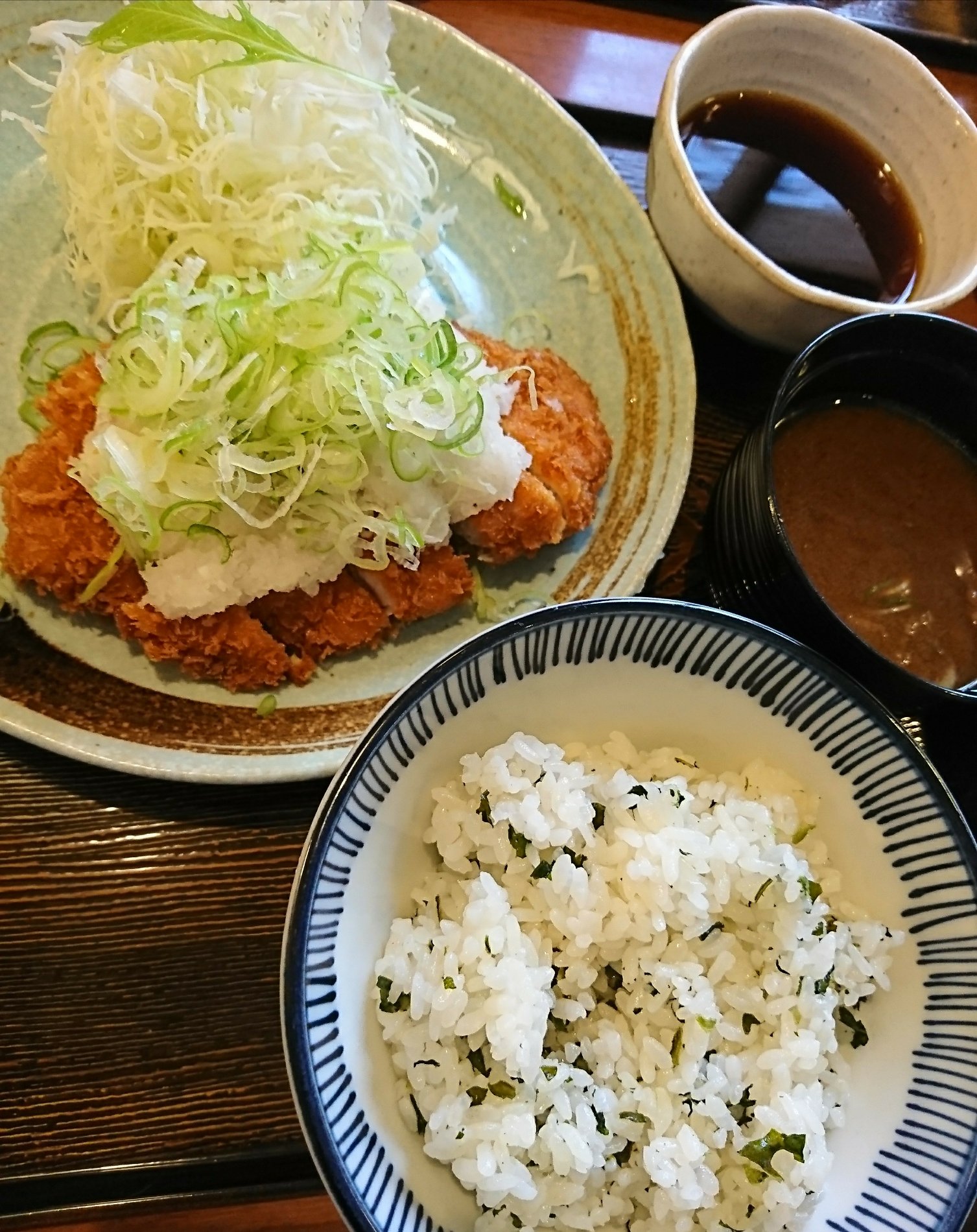 おろしロースカツ、ポン酢付き。とんかつソース、激辛ソース、岩塩などでも食べれる。うまい。 (@ とんかつ マ・メゾン 春日井店 in 春日井市, Aichi-ken) おろしロースカツ、ポン酢付き。とんかつソース、激辛ソース、岩塩などでも食べれる。うまい。 (@ とんかつ マ・メゾン 春日井店 in 春日井市, Aichi-ken)