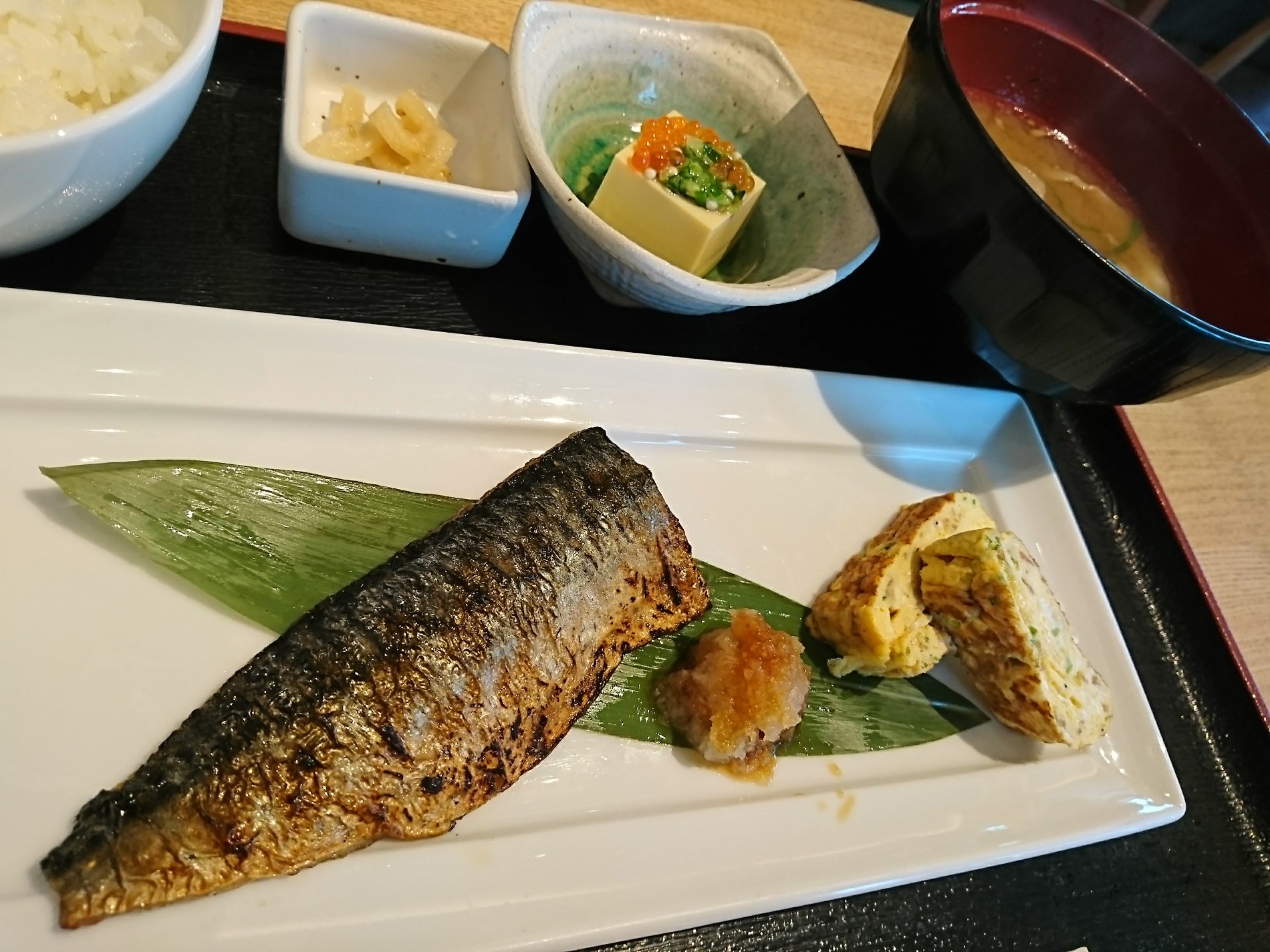 焼魚(゚д゚)ウマー (@ 黒豚しゃぶしゃぶ 銀座 羅豚 大名古屋ビルヂング店 in 名古屋市, 愛知県) 焼魚(゚д゚)ウマー (@ 黒豚しゃぶしゃぶ 銀座 羅豚 大名古屋ビルヂング店 in 名古屋市, 愛知県)