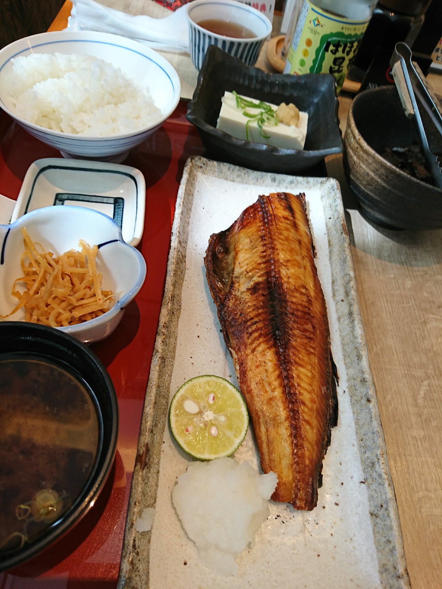 トロホッケ + 河口商店の冷奴 (@ 浪花ろばた八角 大名古屋ビルヂング店 in 名古屋市中村区, 愛知県) トロホッケ + 河口商店の冷奴 (@ 浪花ろばた八角 大名古屋ビルヂング店 in 名古屋市中村区, 愛知県)