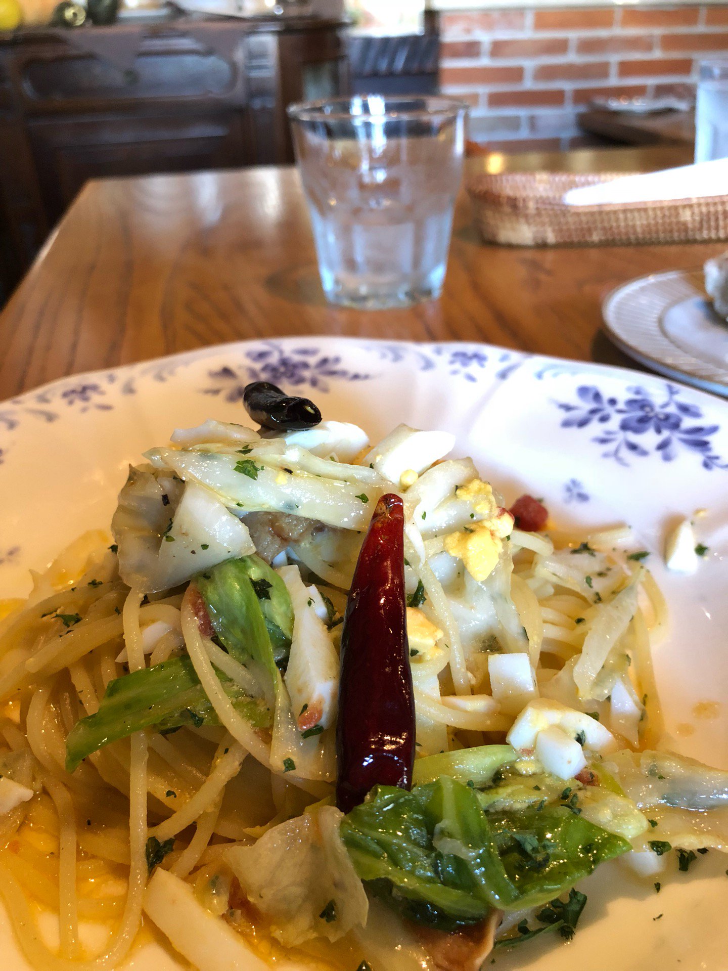 キャベツと茹で卵のアンチョビスパゲッティ (@ イタリア料理 Kan in 小牧市, 愛知県) キャベツと茹で卵のアンチョビスパゲッティ (@ イタリア料理 Kan in 小牧市, 愛知県)