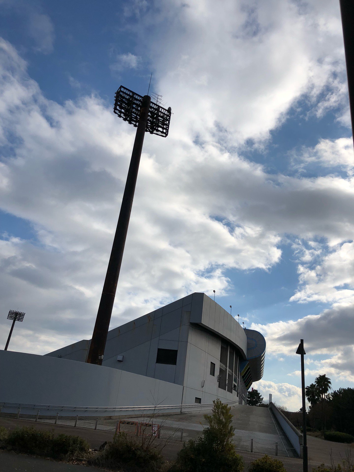 I'm at 名古屋市港サッカー場 in Nagoya-shi, 愛知県 I'm at 名古屋市港サッカー場 in Nagoya-shi, 愛知県