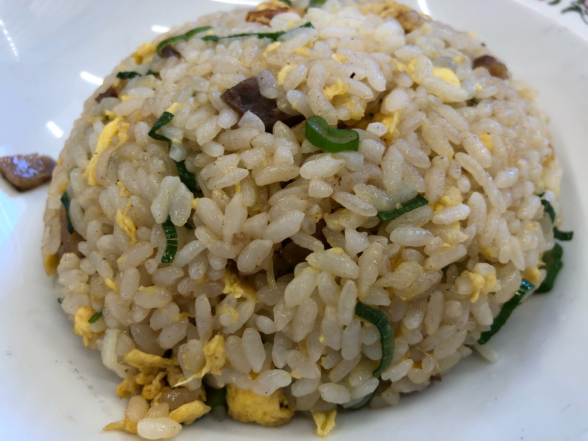 炒飯 大盛り。メニューには大盛り料金の記載がなかったけど注文できた。レシートには税込み572円。 (@ 餃子の王将 小牧二重堀店 in 小牧市, 愛知県) 炒飯 大盛り。メニューには大盛り料金の記載がなかったけど注文できた。レシートには税込み572円。 (@ 餃子の王将 小牧二重堀店 in 小牧市, 愛知県)