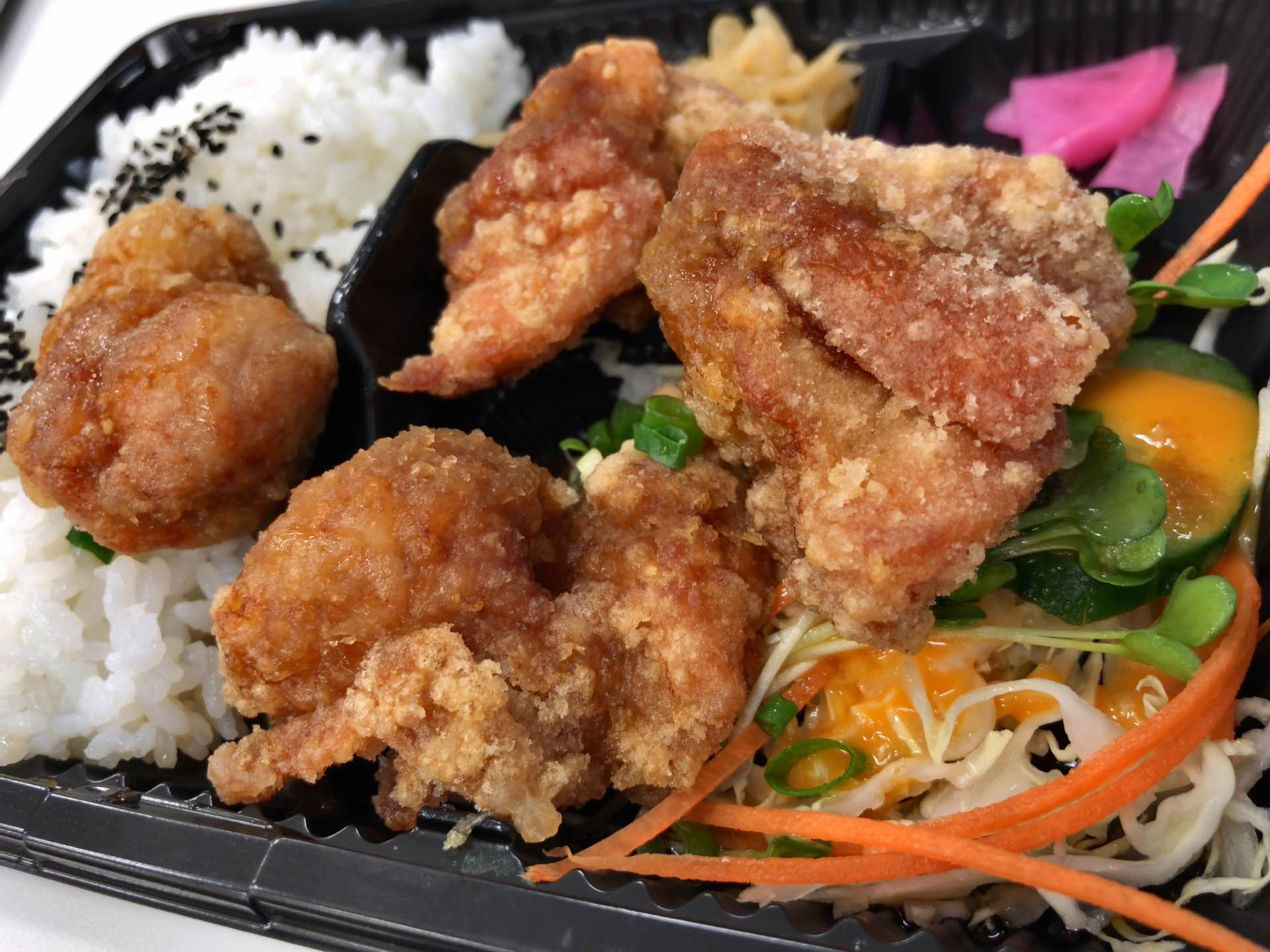 からあげ弁当 (゚д゚)ウマー からあげ弁当 (゚д゚)ウマー