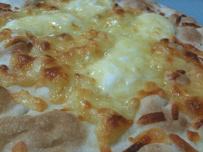 石窯工房 4種のチーズ クリスピーピザ