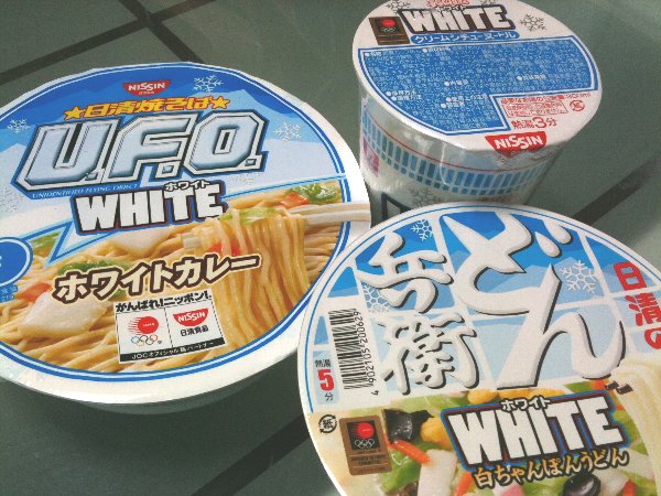 日清のどん兵衛 WHITE 白ちゃんぽんうどん